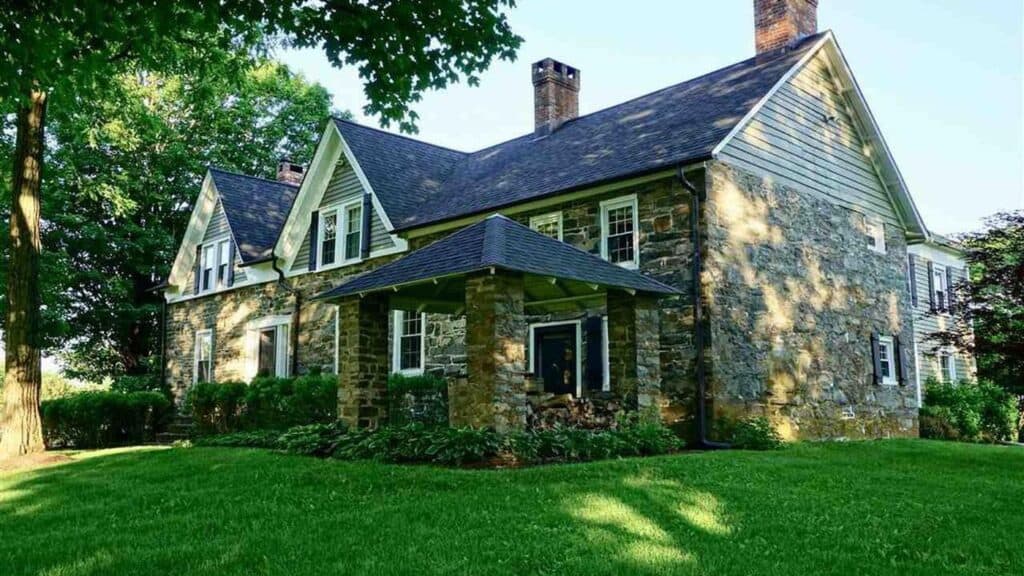 Can You Sell a Home With Property Taxes Owed on It
