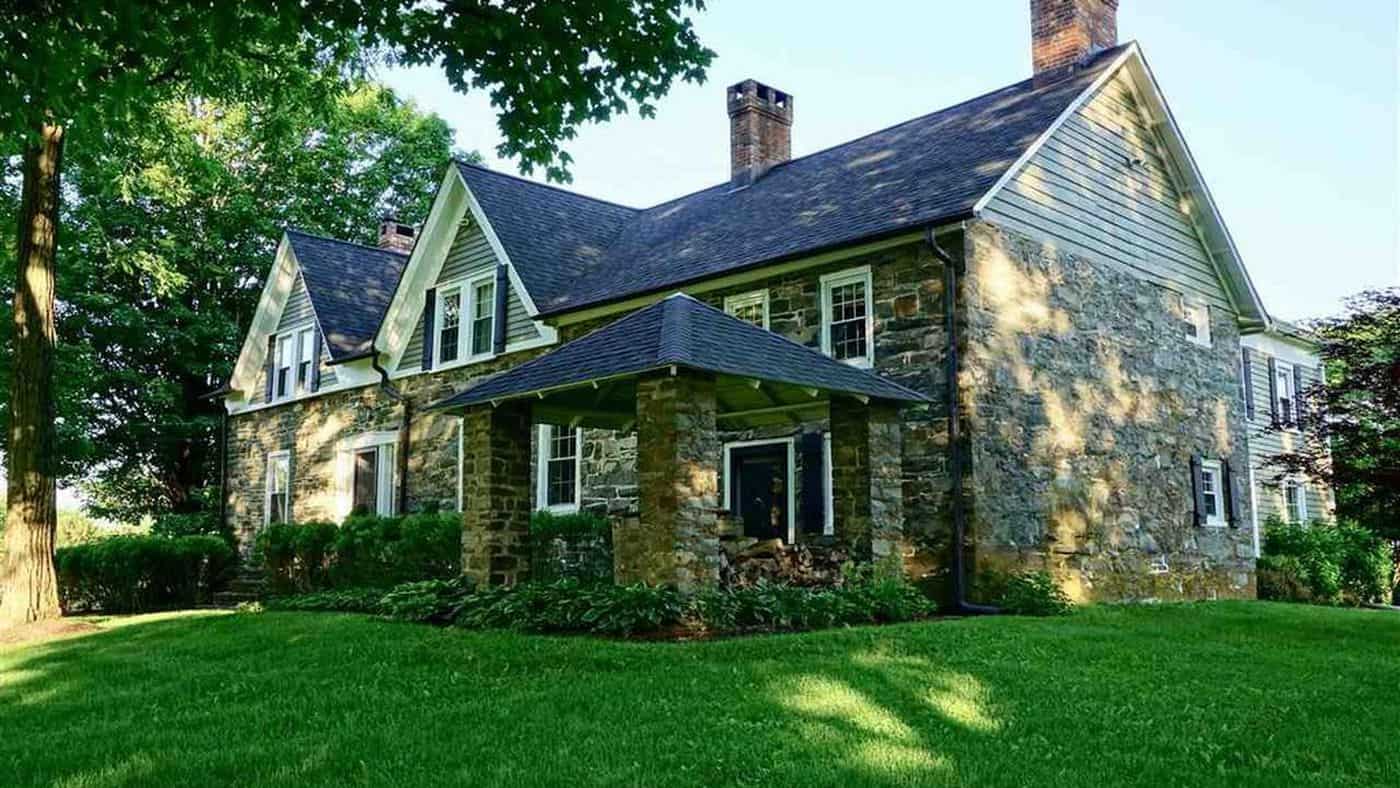 Can You Sell a Home With Property Taxes Owed on It?