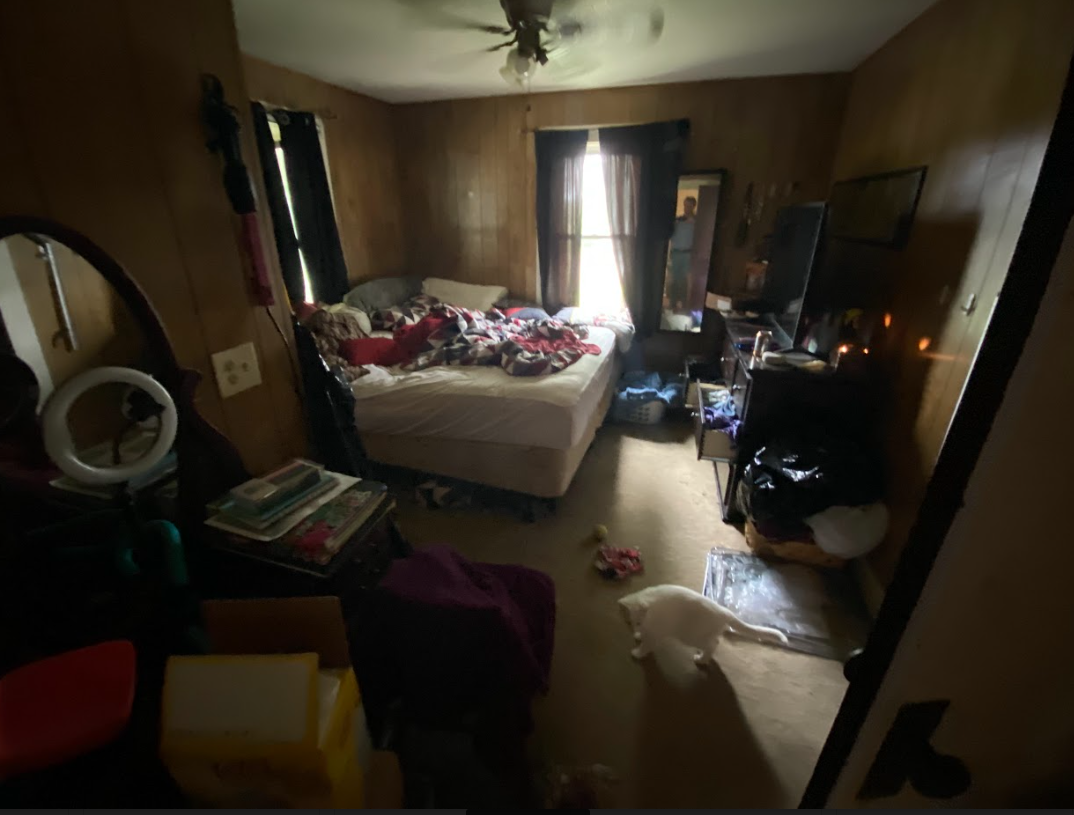 Sell a Hoarder House in Virginia Without the Embarrassment or the Cleanup Bills Banner